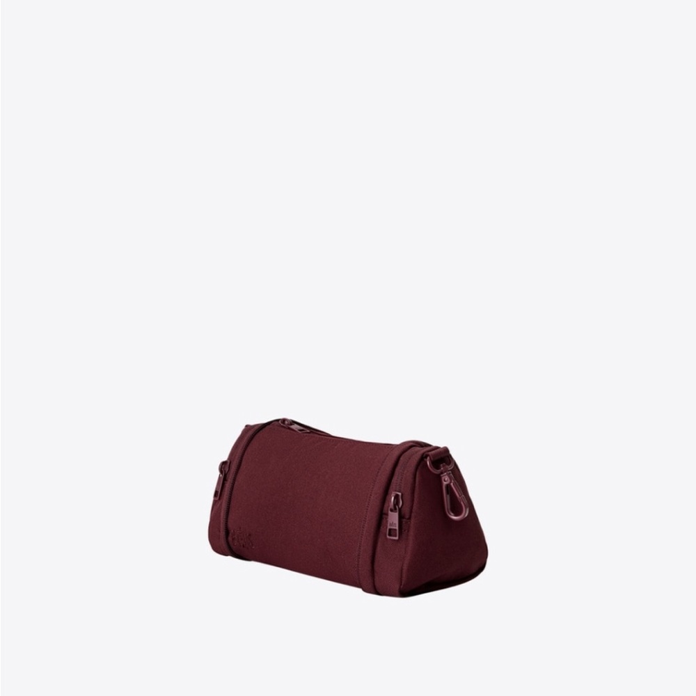 BEIS The Expandable Crossbody Charm in Burgundy - Picture 5 of 7